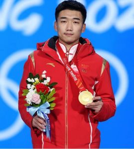 高亭宇速度滑冰男子500米獲金牌