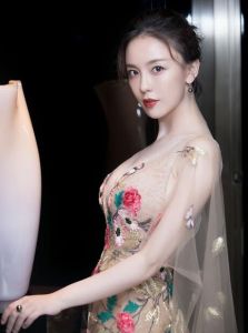 呂佳容