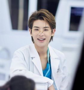 黃明昊