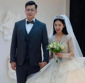 麥小登官宣結(jié)婚