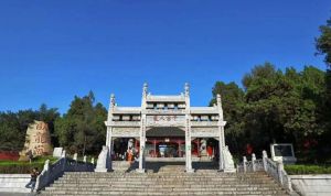 臥龍崗